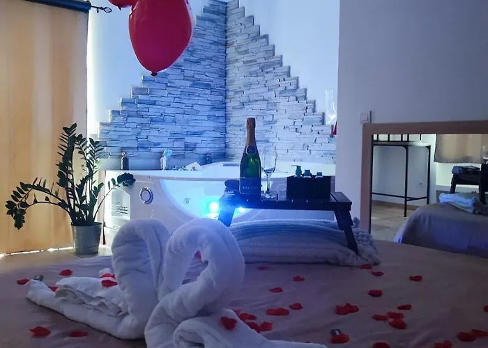 Semesterbostad De Charme Et Son Jacuzzi En Pleine Nature